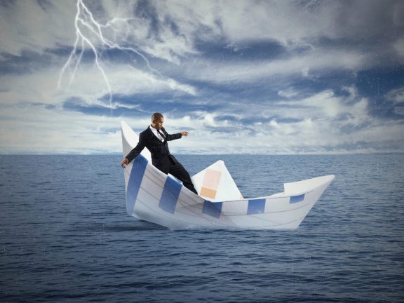 Crisis and economic collapse