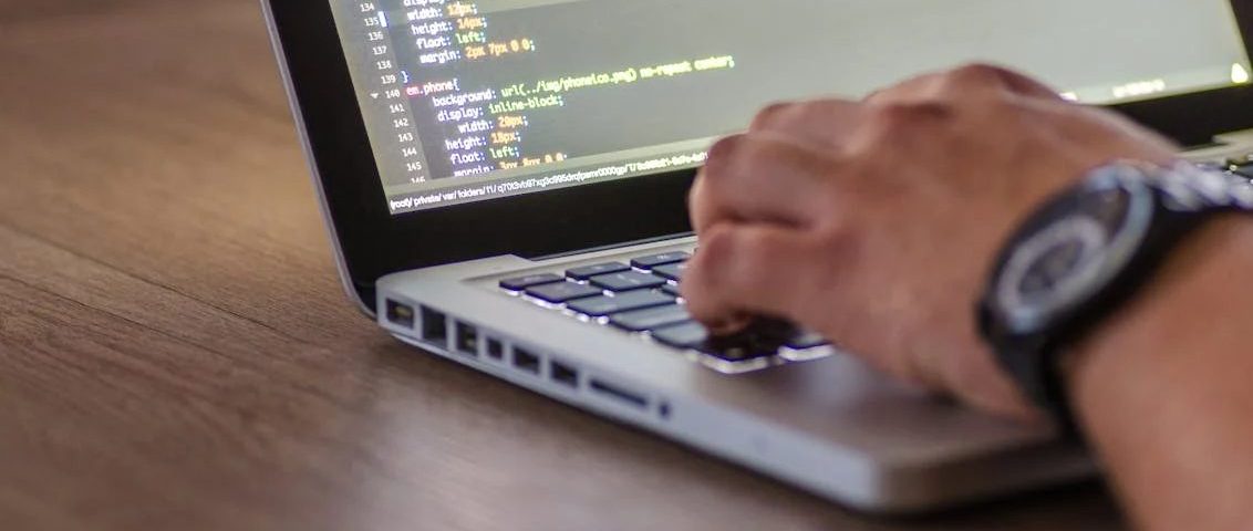 Meer tijd voor ondernemen: hoe slimme software de administratie van uitzendbureaus vereenvoudigt