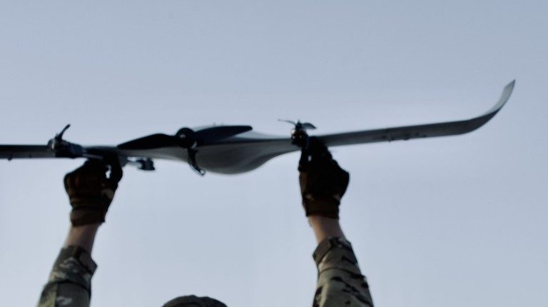 TNO en Intelic slaan handen ineen om militaire drones sneller inzetbaar te maken